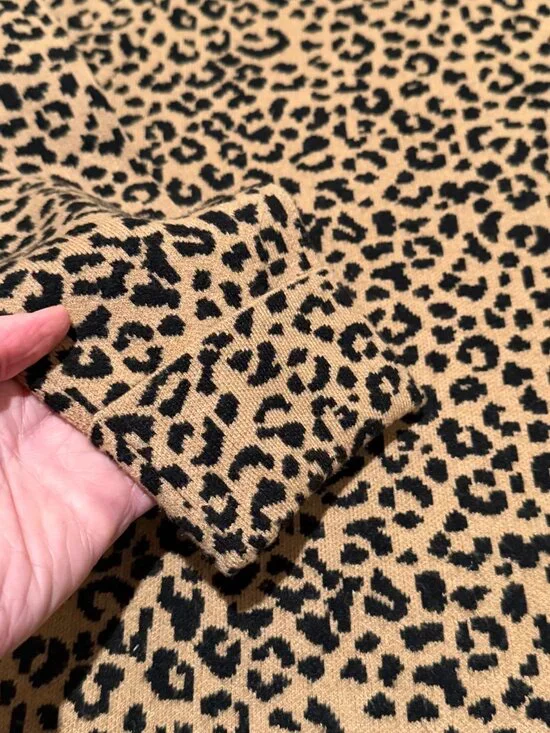 Cynthia Rowley Leopard Print Crew Neck Sweater M Soft Knit - Picture 5 of 10